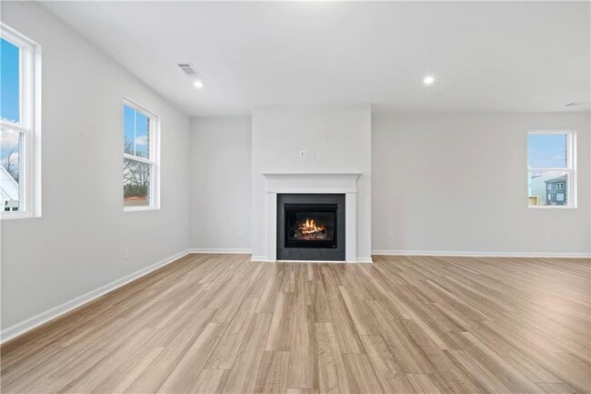 Building Photo - 2320 Whistler Wy NE