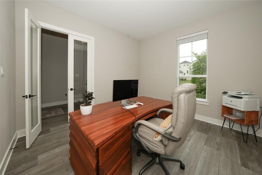 Building Photo - 413 Stratus View Ct