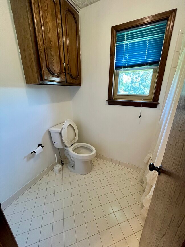 Building Photo - 14731 E 96th St N