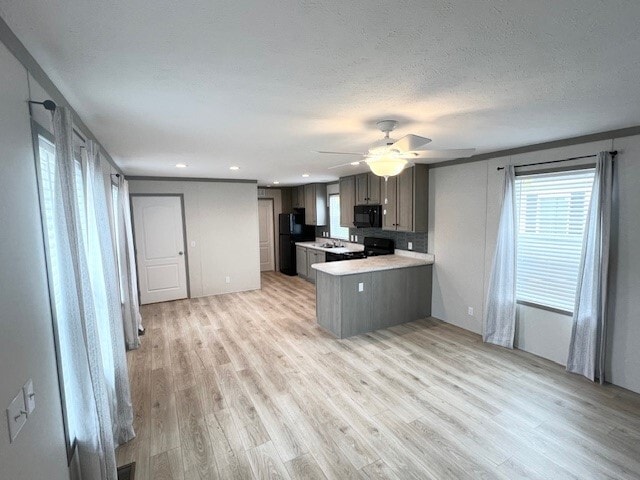 Building Photo - 476 N Kensington Dr
