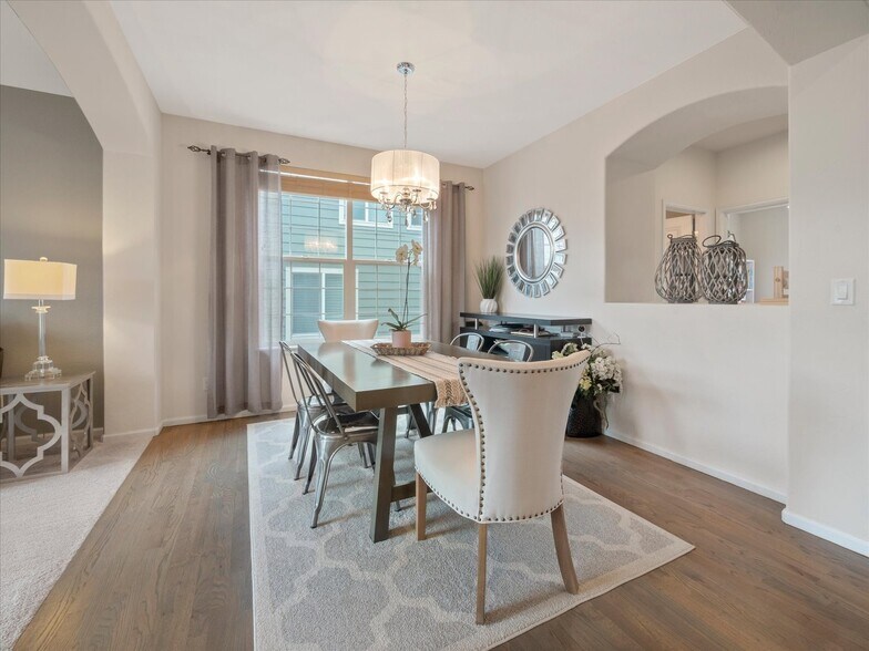 Building Photo - 1048 Orion Way