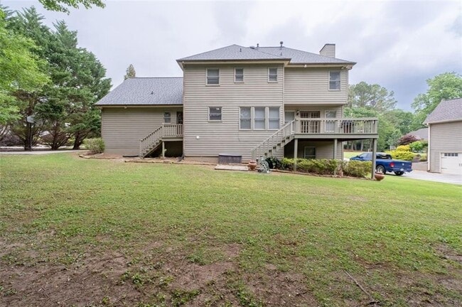 Building Photo - 3230 Mary Dr