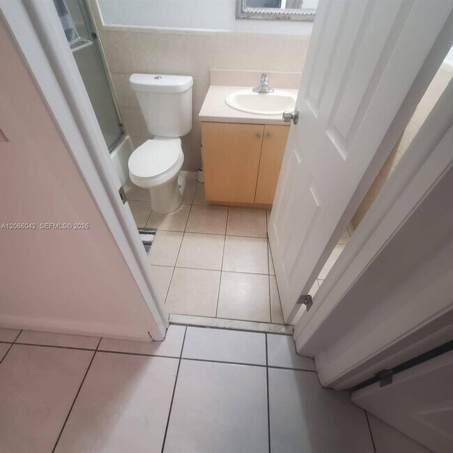 Building Photo - 7151 Miami Lakes Dr