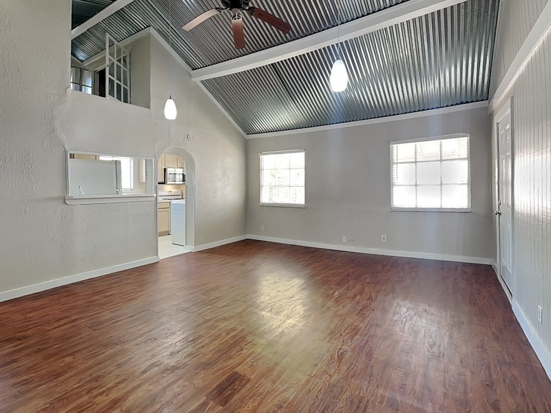 Building Photo - 2015 McMillan Ave