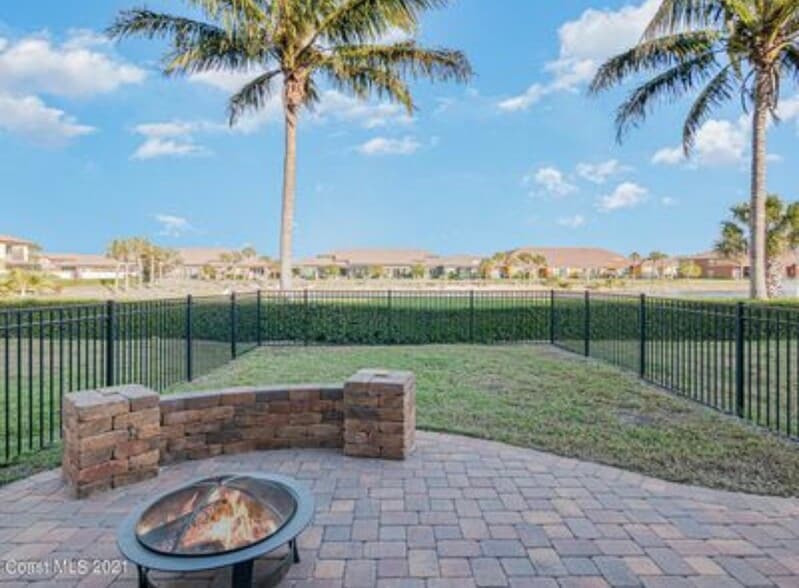 Building Photo - 735 Ventura Dr