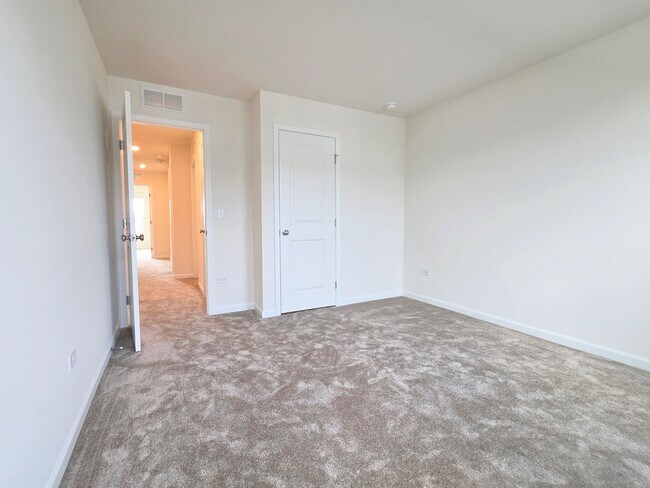 Building Photo - 2309 Horseshoe Cir