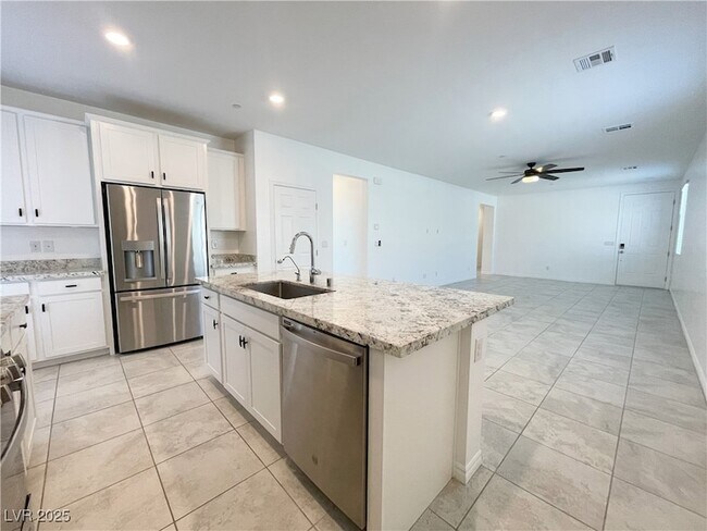 Building Photo - 3762 Neblina Dr