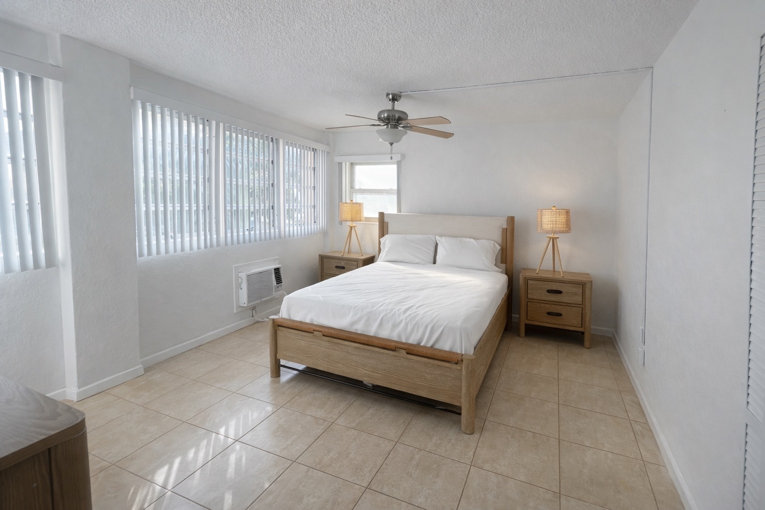 Building Photo - 345 N Fort Lauderdale Beach Blvd
