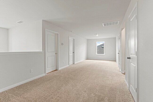 Building Photo - 8819 New Jade Dr
