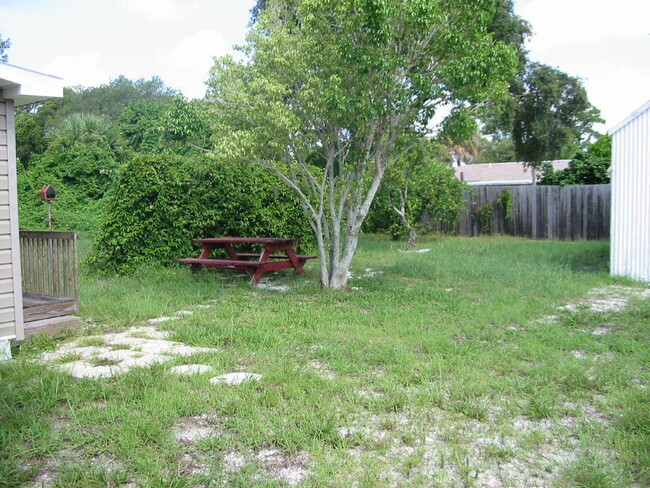 Building Photo - LEMON BAY-No Storm Damage