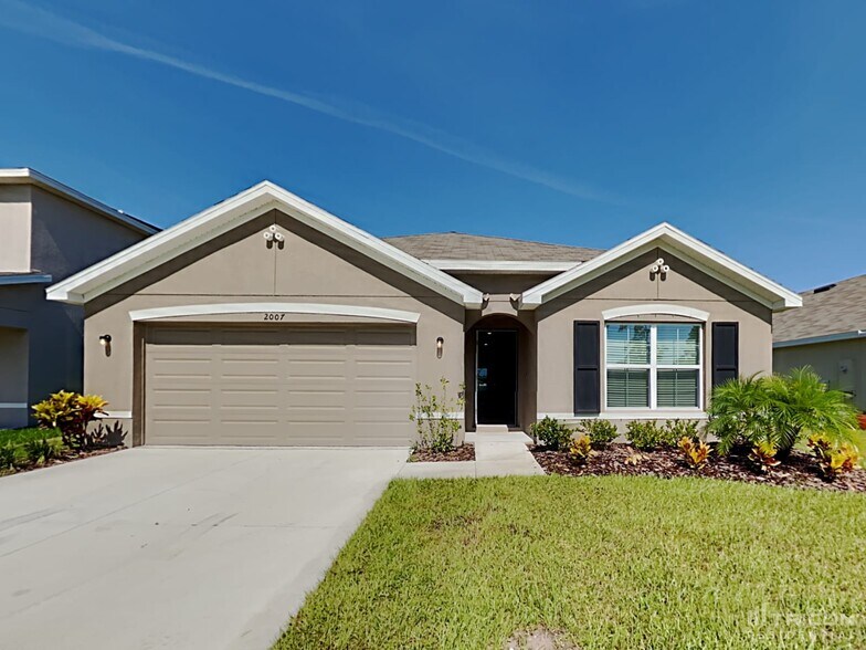 Primary Photo - 2007 12th St SE