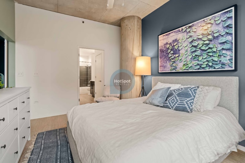 Building Photo - 1409 S State St