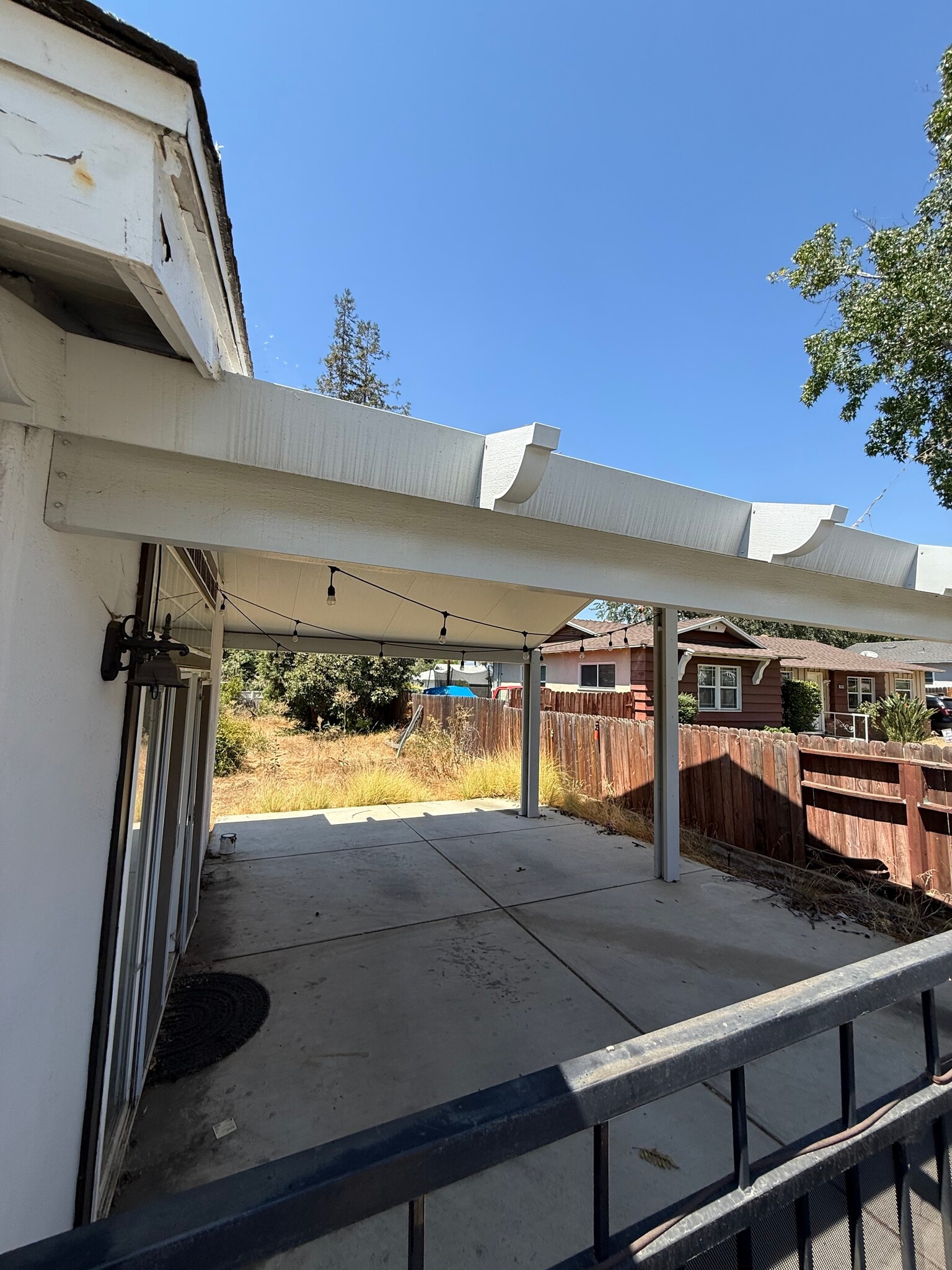 Building Photo - 4003 Garey Ave