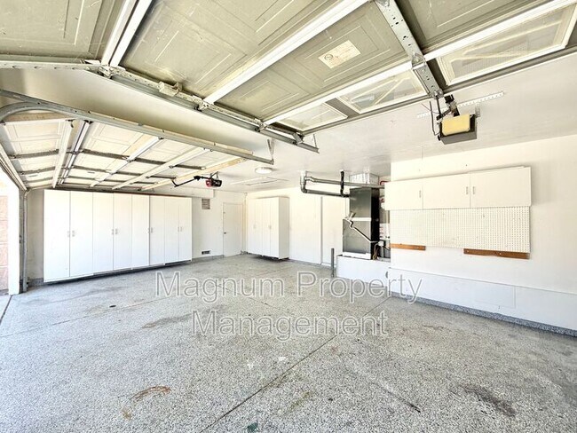 Building Photo - 31579 Via San Carlos