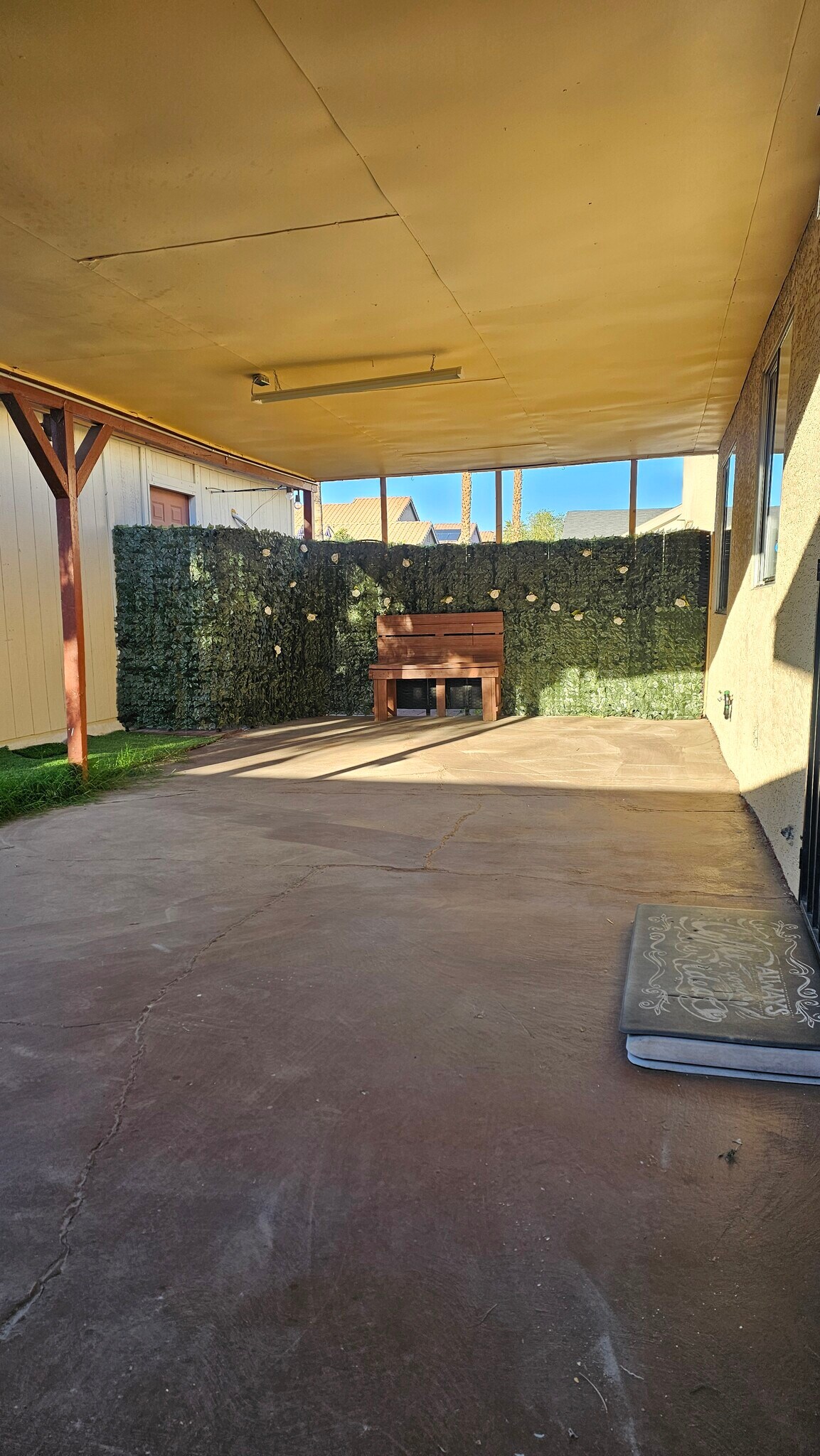 Building Photo - 2229 Goldhill Way