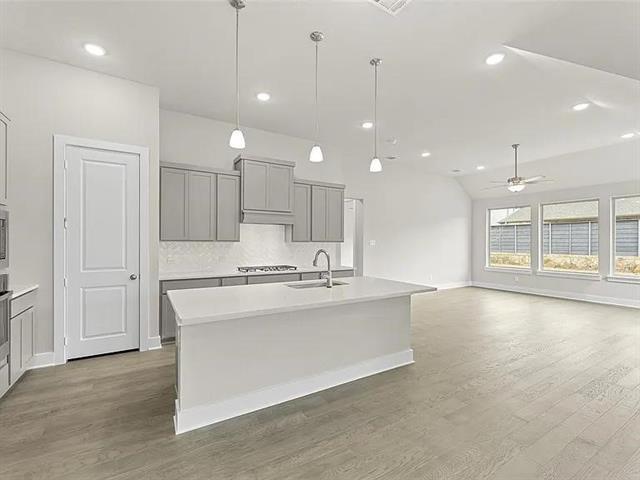 Building Photo - 7020 Ladybug Ln