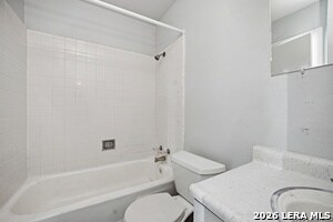 Building Photo - 6641 San Pedro Ave