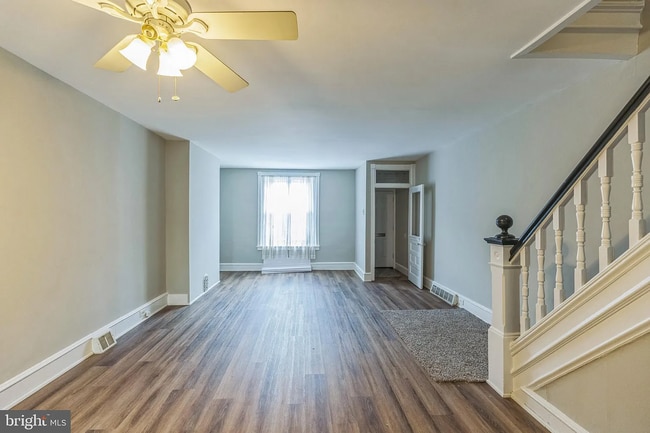 Building Photo - Spacious & Updated Grays Ferry Rowhome Near Parks and Center City — Accepting ALL PHA voucher hol...