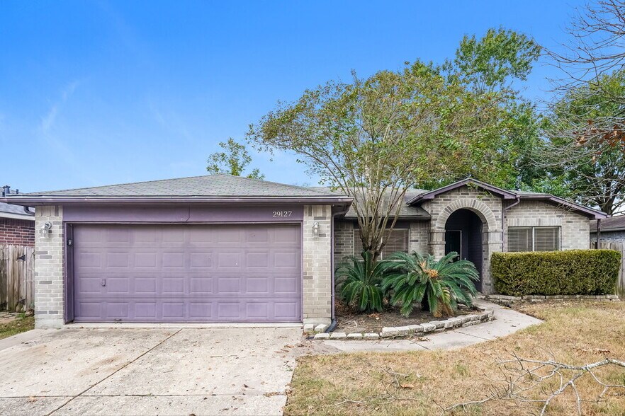 Primary Photo - 29127 Waltham St