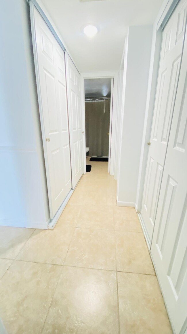 Building Photo - 3274 Coral Ridge Dr