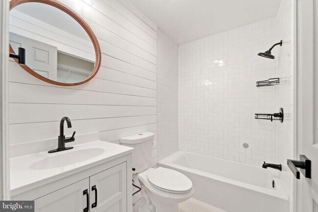 Building Photo - 434 Atlanta Court