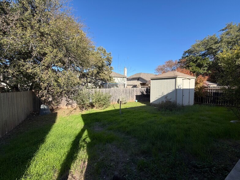 Building Photo - 5311 Argyle Way