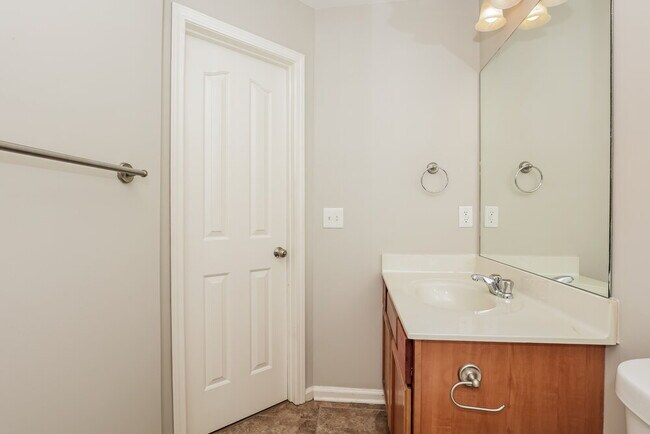 Building Photo - 8051 Logan Dr
