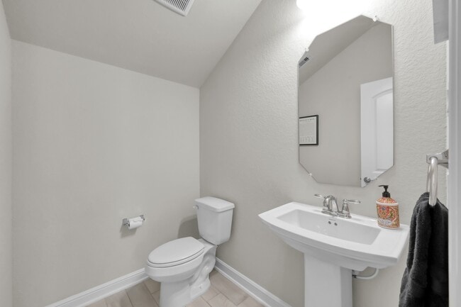 Building Photo - 241 Bright Blf Cir