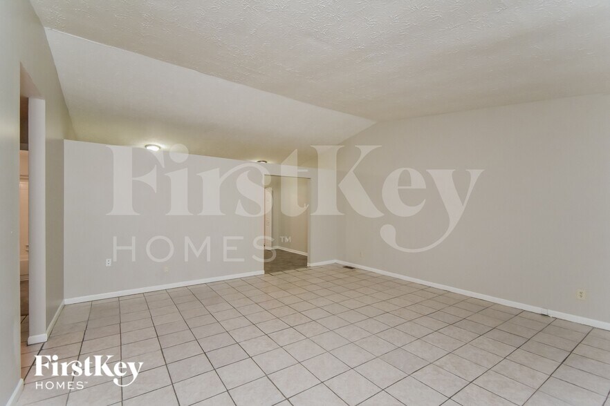 Building Photo - 5707 Windward Way