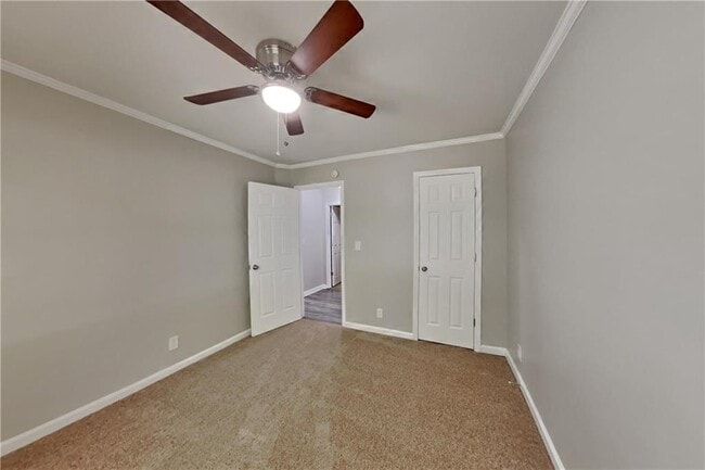 Building Photo - 5665 Enchantress Ln NE