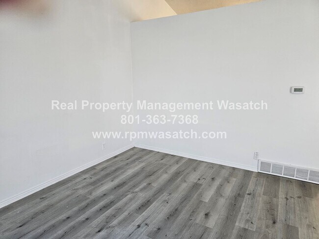 Building Photo - Perfect Multi Level home in West Vally City Utah