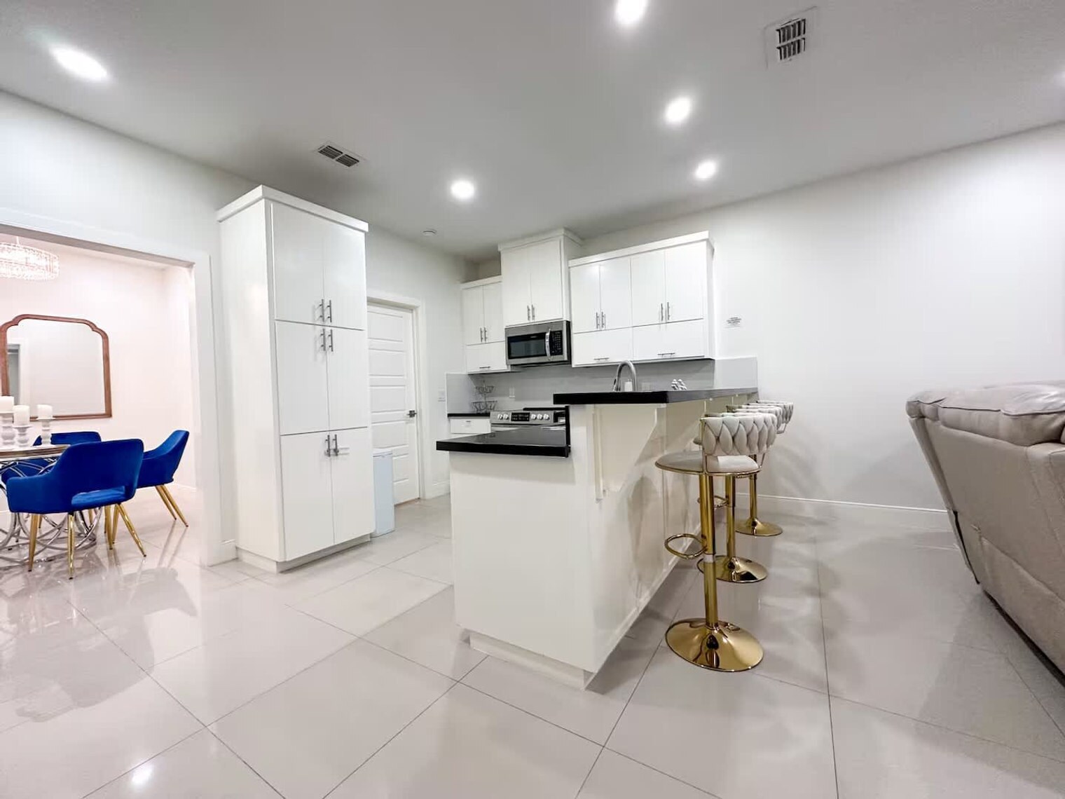 Building Photo - 1413 Keeton Ave