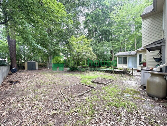 Building Photo - 2849 Crossings Dr