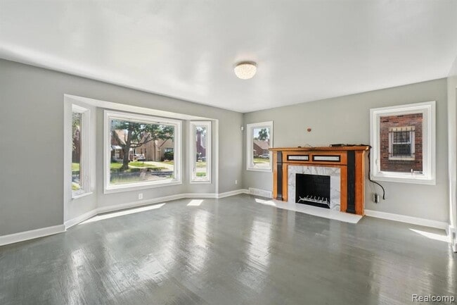 Building Photo - 19211 Birwood St