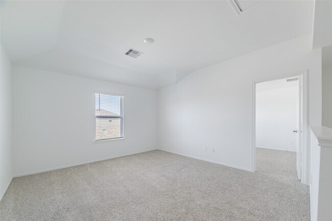 Building Photo - 24106 Juniper Hts Dr