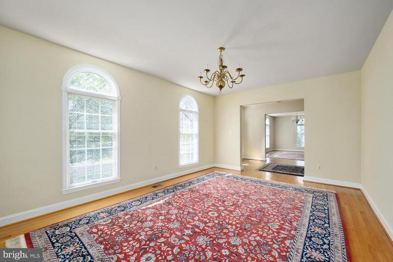 Building Photo - 2725 Oldewood Dr
