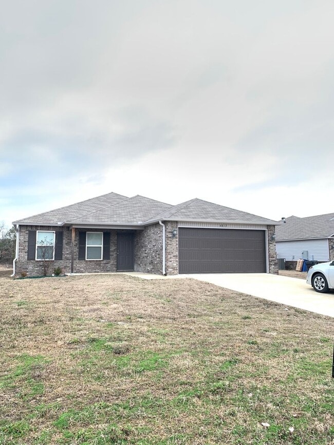 Building Photo - Newer 3bed/2bath home in VALLEY VIEW SCHOOL district.