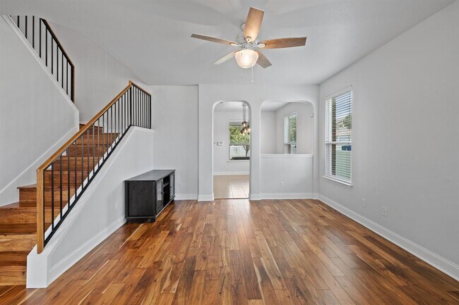 Building Photo - 1821 Indian Lodge Dr