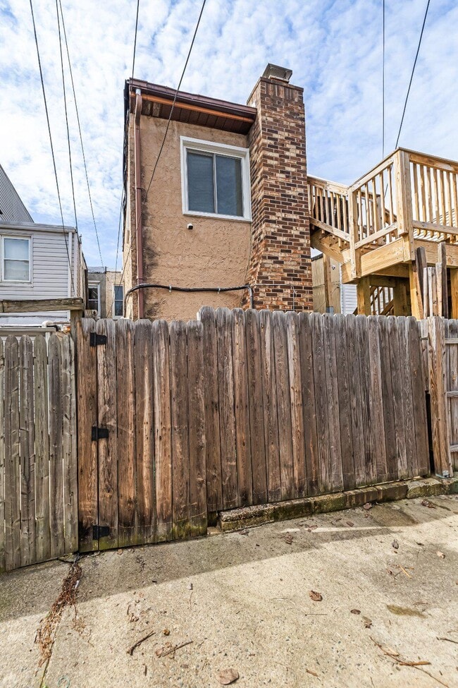 Building Photo - 1225 Patapsco St