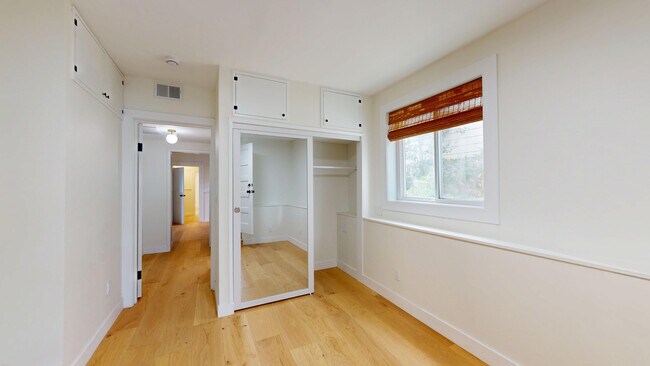 Building Photo - 2742 Sutter St