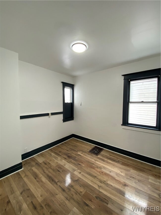 Building Photo - 111 N Ogden St