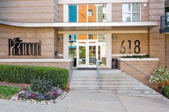 Building Photo - Luxury 2 bedroom condo in downtown Raleigh