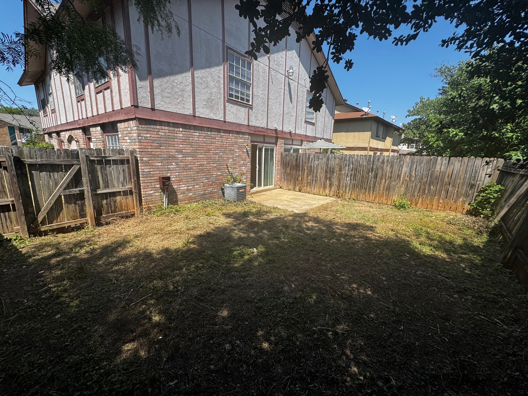 Building Photo - 5213 Meadow Field