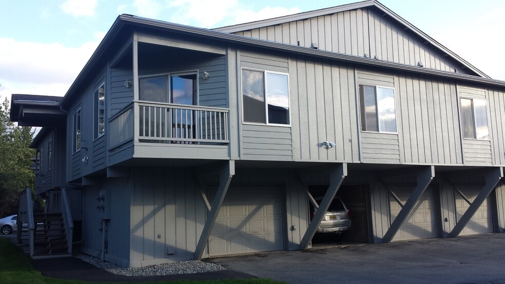 Building Photo - 3030 Lore Rd