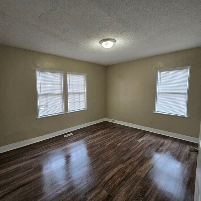 Building Photo - 151 Clower Rd