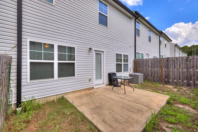 Building Photo - 4281 Valencia Ln