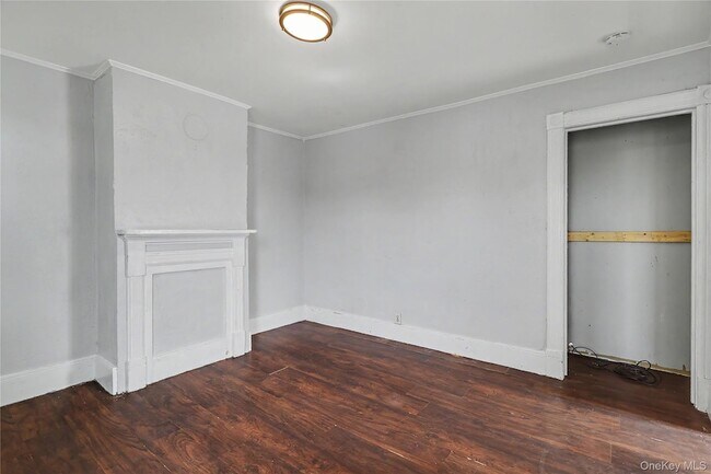 Building Photo - 39 Spruce St