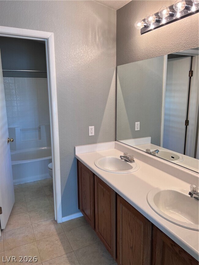 Building Photo - 1606 Lefty Garcia Way