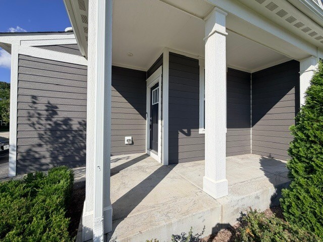 Building Photo - 2104 Weatherbee Ln