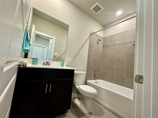 Building Photo - 3121 Moontide Ln